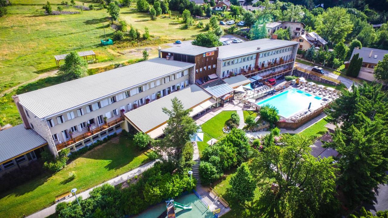 Village Vacances Passion Les 4 Saisons Resort & Spa แซ็งต์-ชาเฟรย์ ภายนอก รูปภาพ